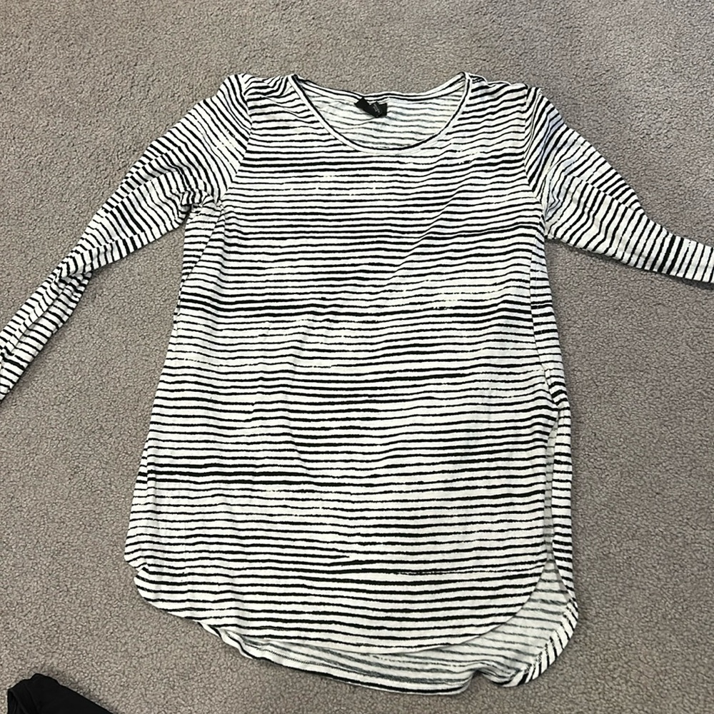 Women’s Mossimo long sleeve shirt